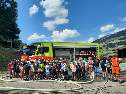 Besuch bei Feuerwehr Lenk