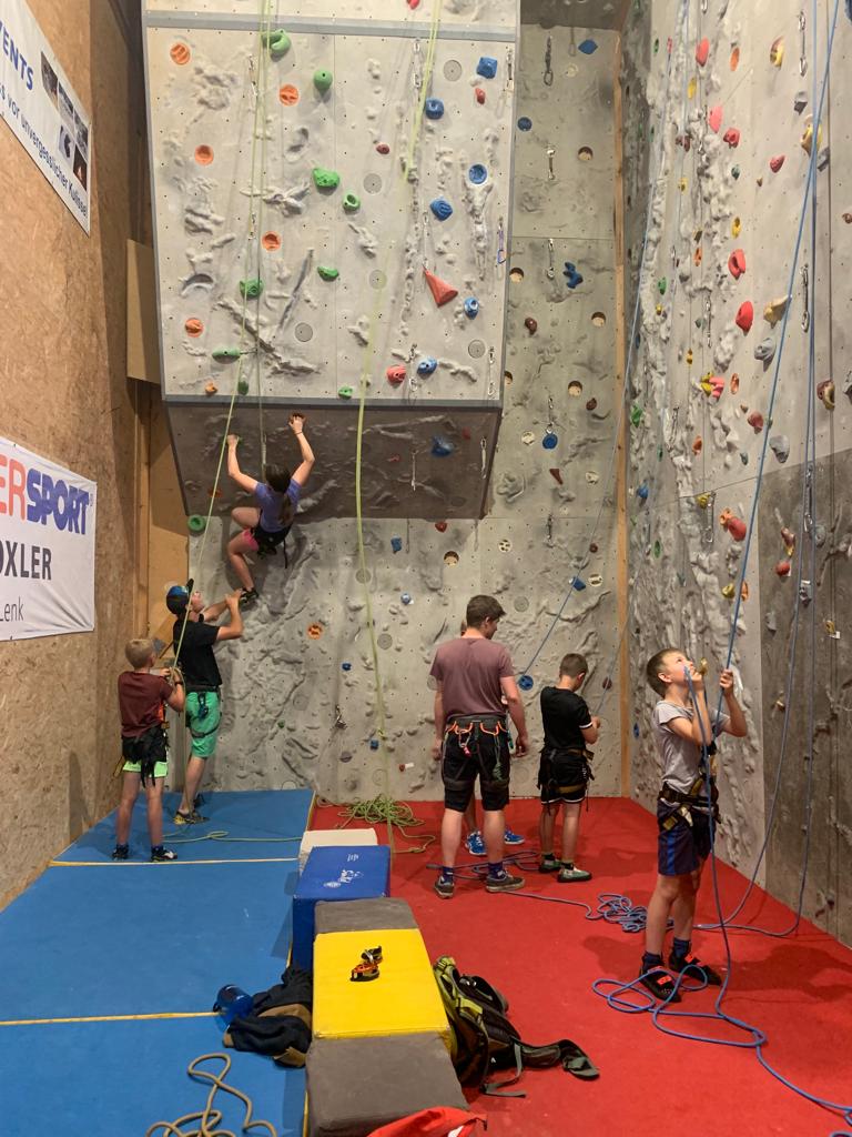 Indoor Klettern JO Wildhorn