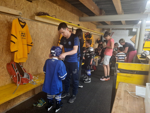 Eishockey auch im Sommer